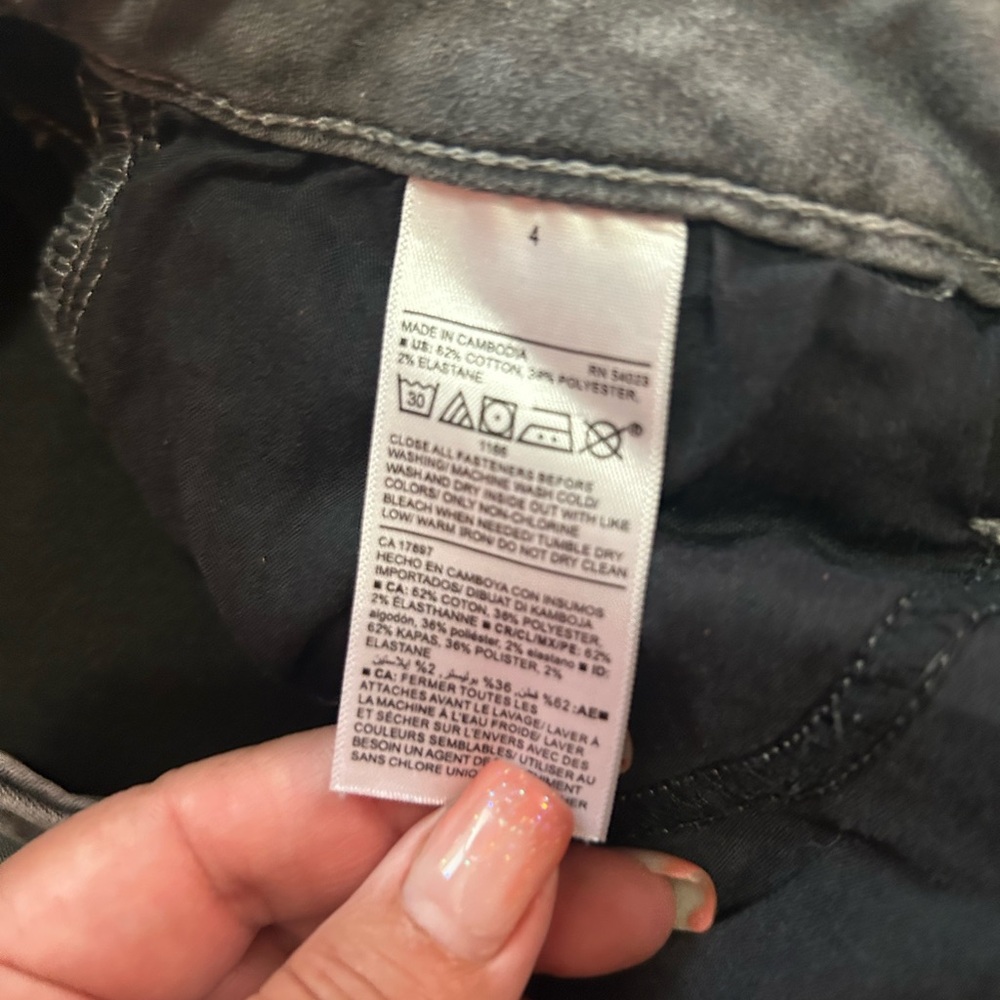 Old Navy Women's built in warm Skinny Jeans in Gray - Picture 4 of 4